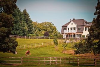 What To Look For When Buying A Large Home In The Countryside