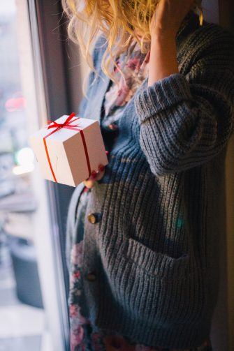 5 Holiday Gift Ideas for Her