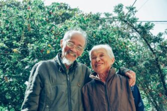 4 Ways to Help Your Ageing Parents