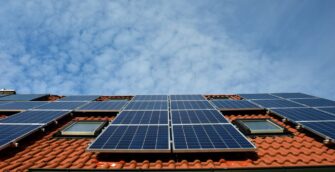 How Long Do Solar Panels Last? A Simple Guide for Homeowners