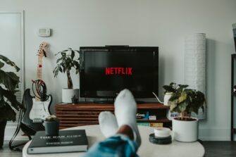 How To Protect Your Eyes While Binge-Watching Netflix?