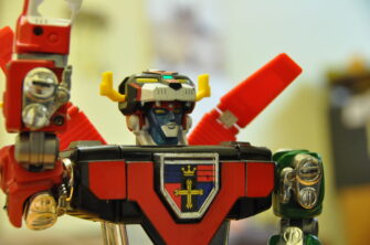 Your Guide To Everything Voltron Action Figures